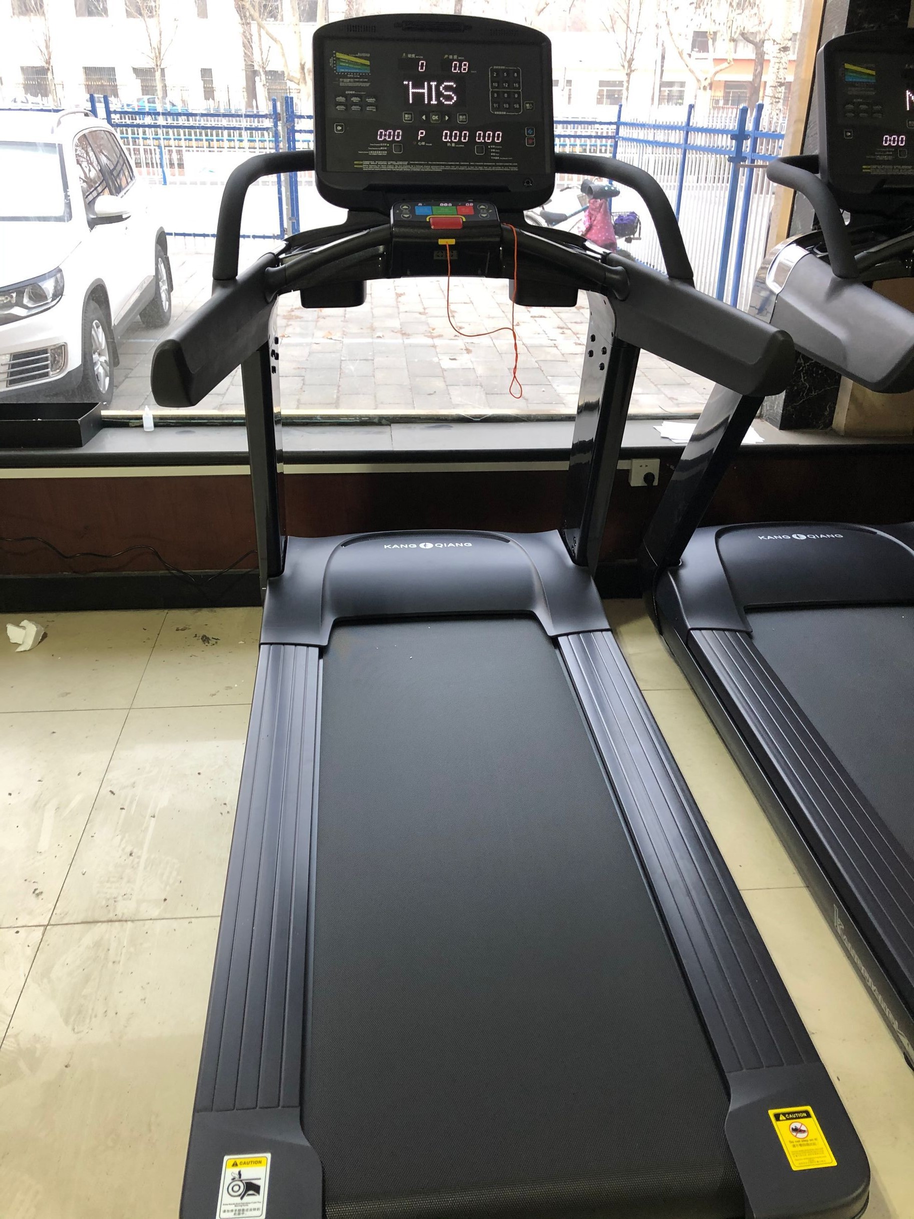 健身房91香蕉污在线观看多少钱一个